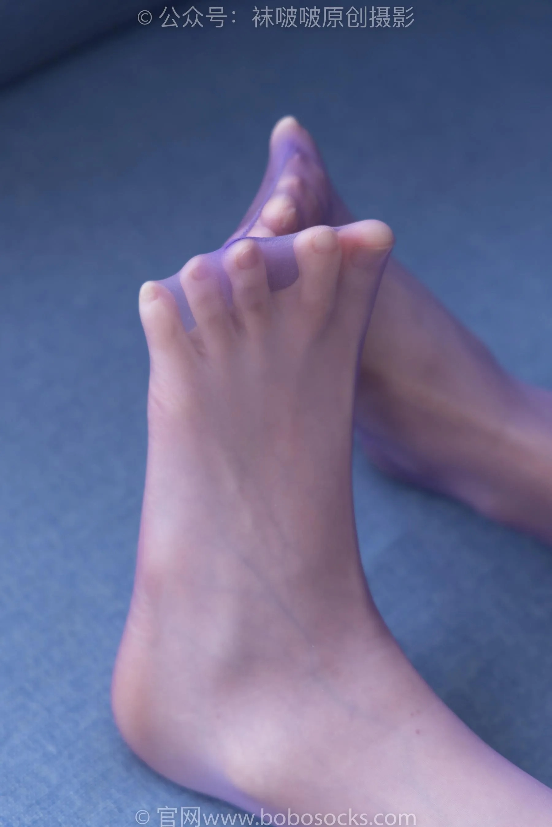 [BoBoSocks袜啵啵]NO.205 小甜豆-白色高跟鞋、紫色油亮丝袜 [87P]插图8